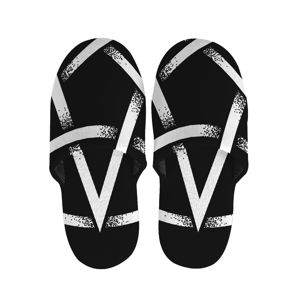 Black And White Pentagram Symbol Print Slippers