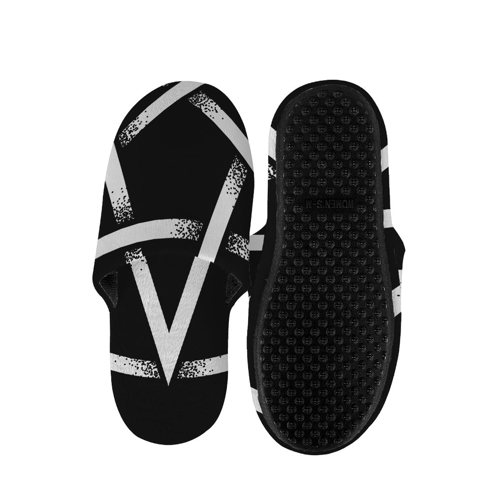 Black And White Pentagram Symbol Print Slippers