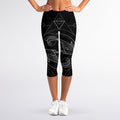 Black And White Pisces Sign Print Women's Capri Leggings