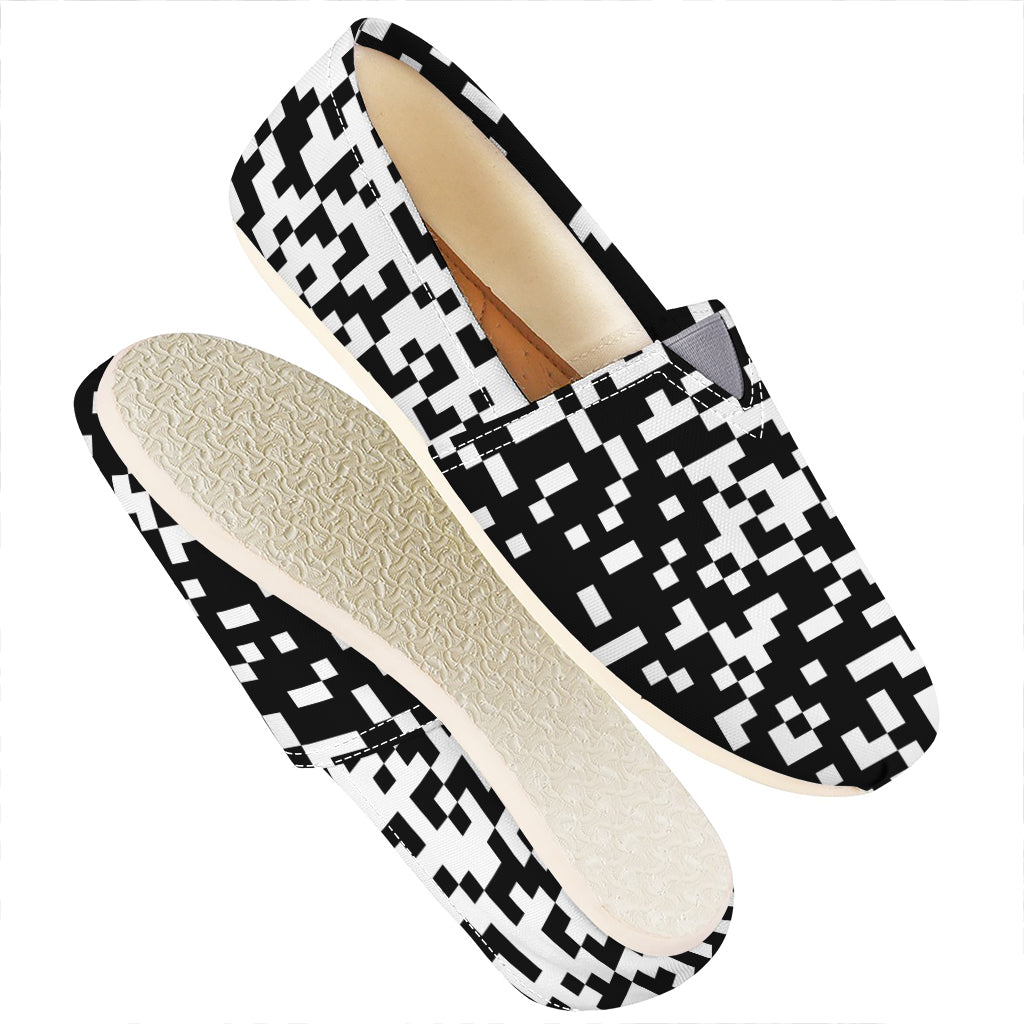 Black And White Pixel Pattern Print Casual Shoes