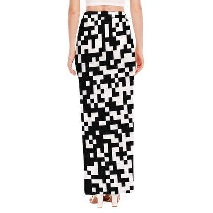 Black And White Pixel Pattern Print High Slit Maxi Skirt