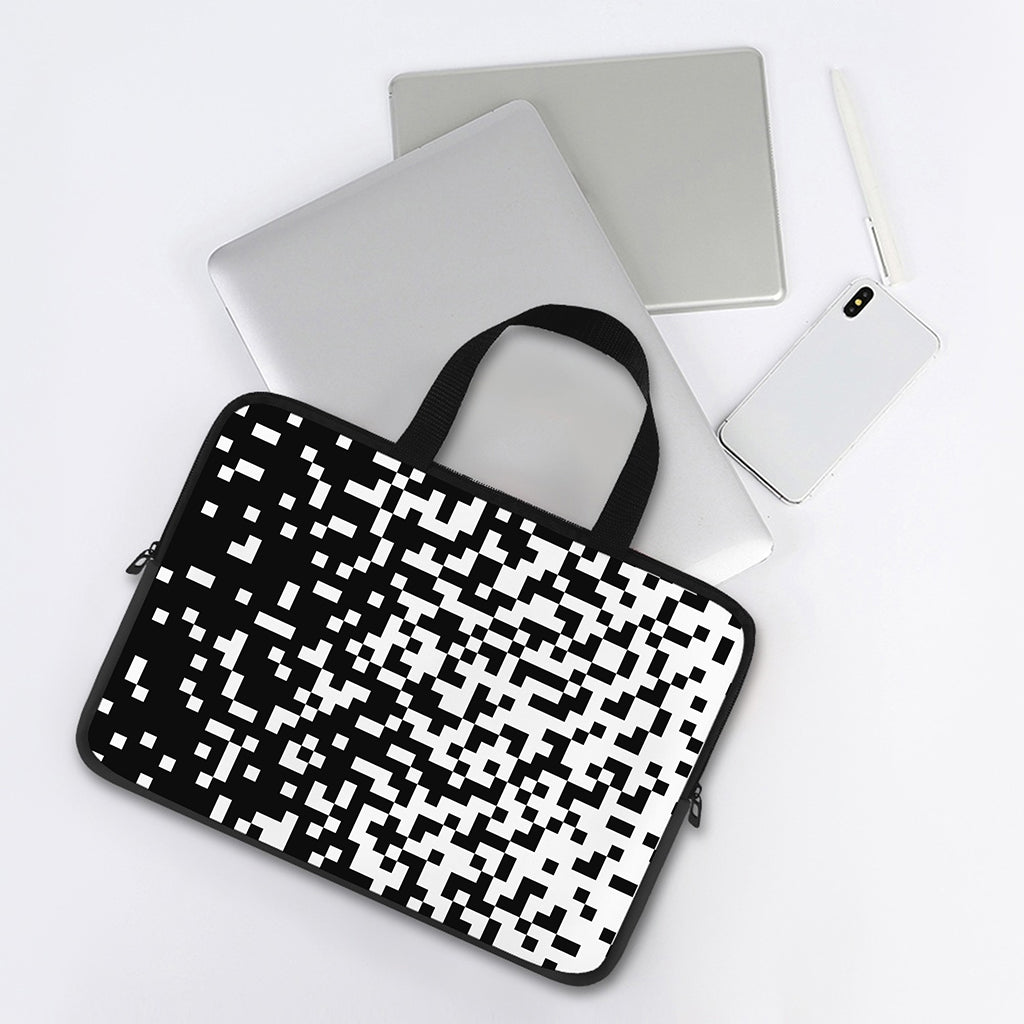 Black And White Pixel Pattern Print Laptop Sleeve With Handle
