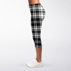 Black And White Plaid Pattern Print Women's Capri Leggings