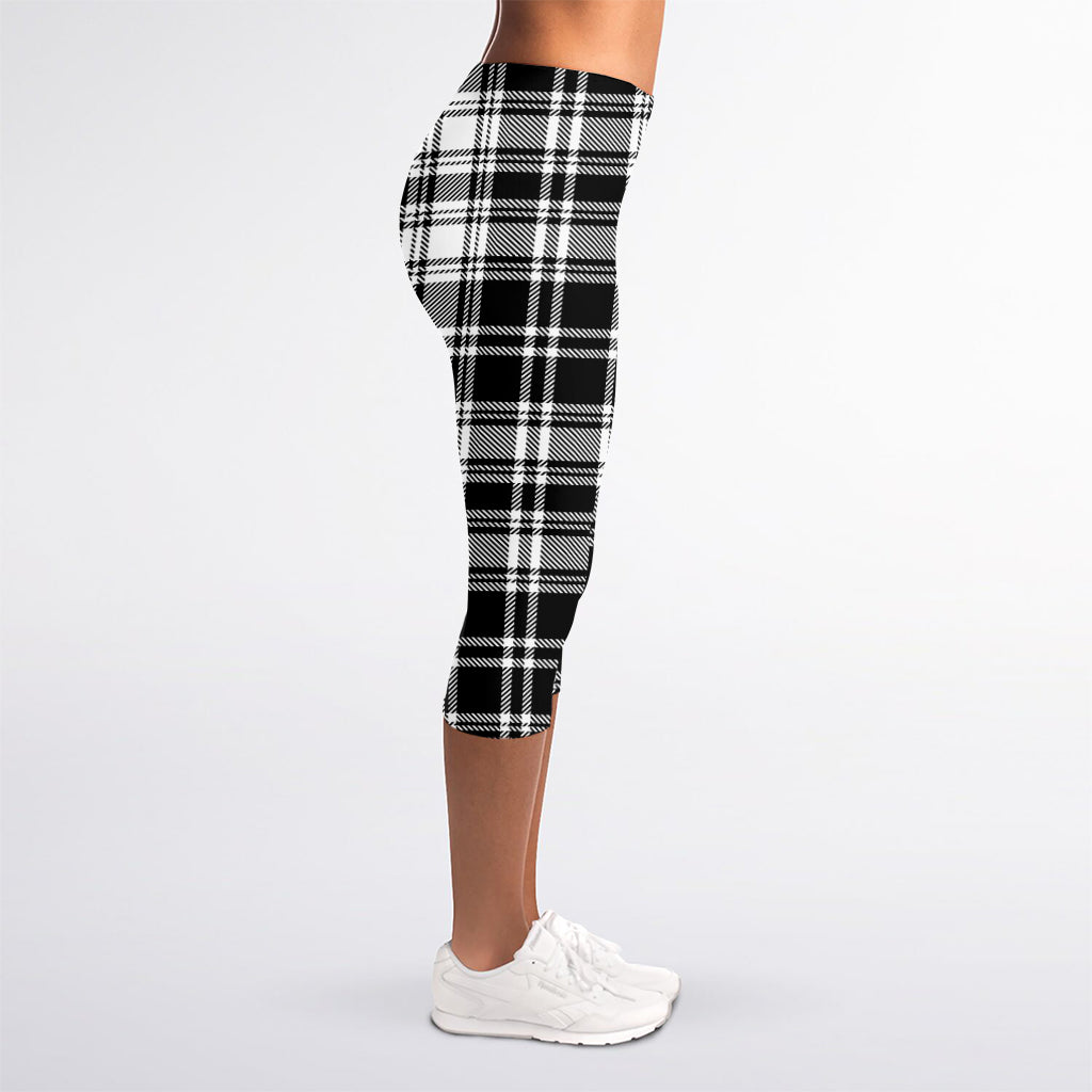 Black And White Plaid Pattern Print Women's Capri Leggings