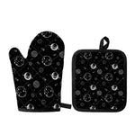Black And White Planets Pattern Print Oven Mitt And Pot Holder Set