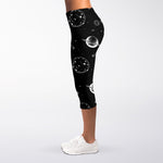 Black And White Planets Pattern Print Women's Capri Leggings