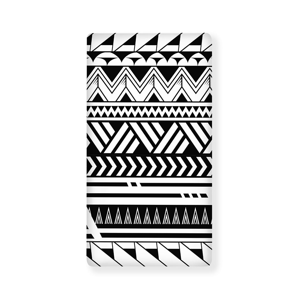 Black And White Polynesian Pattern Print Baby Crib Sheet