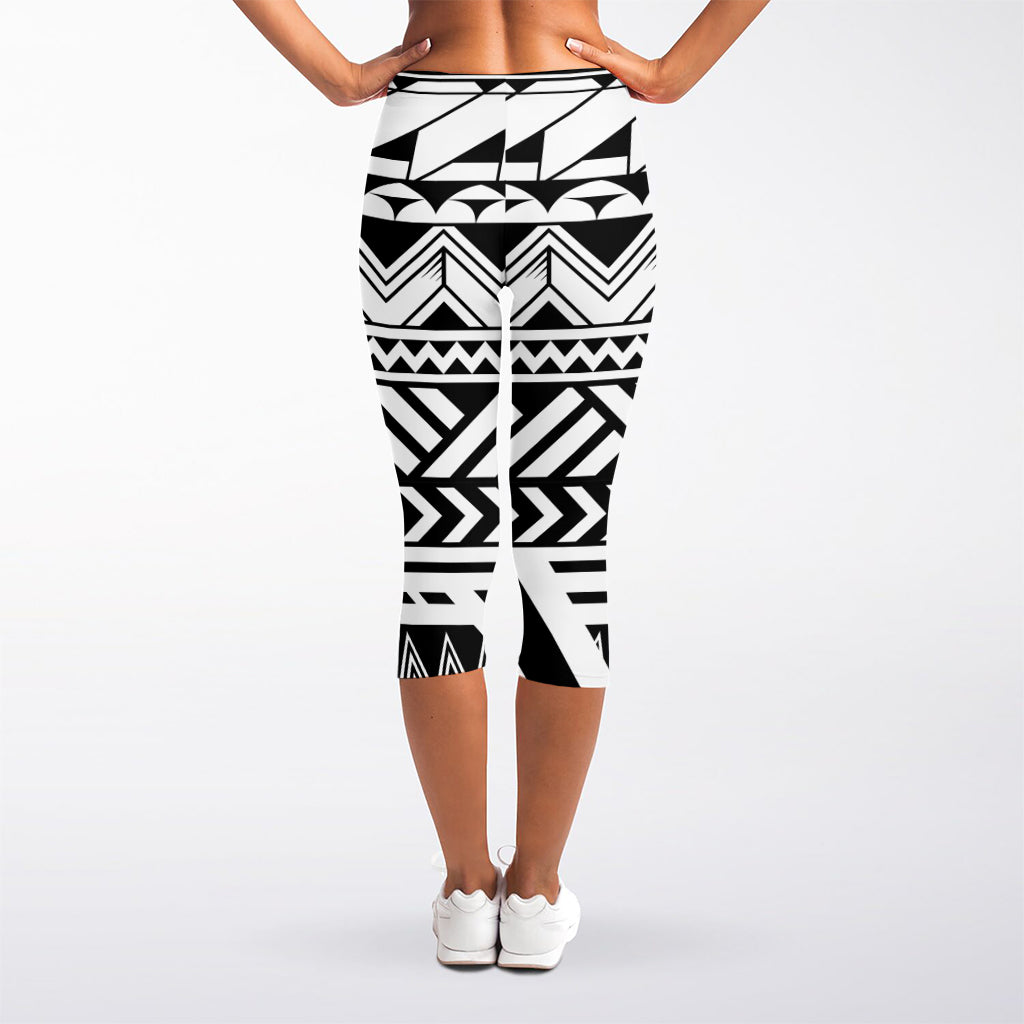 Black And White Polynesian Pattern Print Women's Capri Leggings