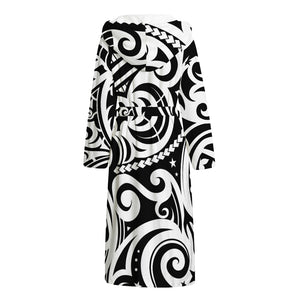 Black And White Polynesian Tattoo Print Hooded Bathrobe