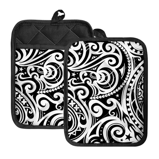 Black And White Polynesian Tattoo Print Pot Holders With Pocket