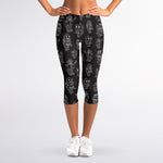 Black And White Robot Pattern Print Women's Capri Leggings