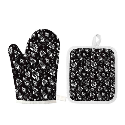 Black And White Rocket Pattern Print Oven Mitt And Pot Holder Set