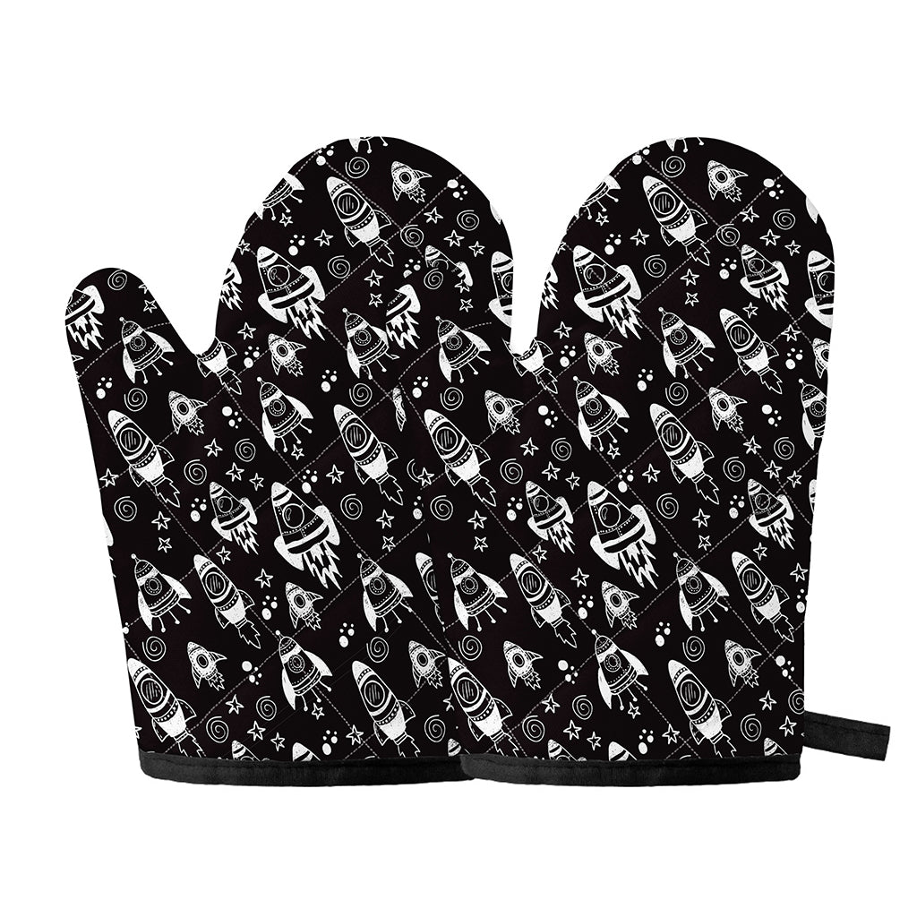 Black And White Rocket Pattern Print Oven Mitts