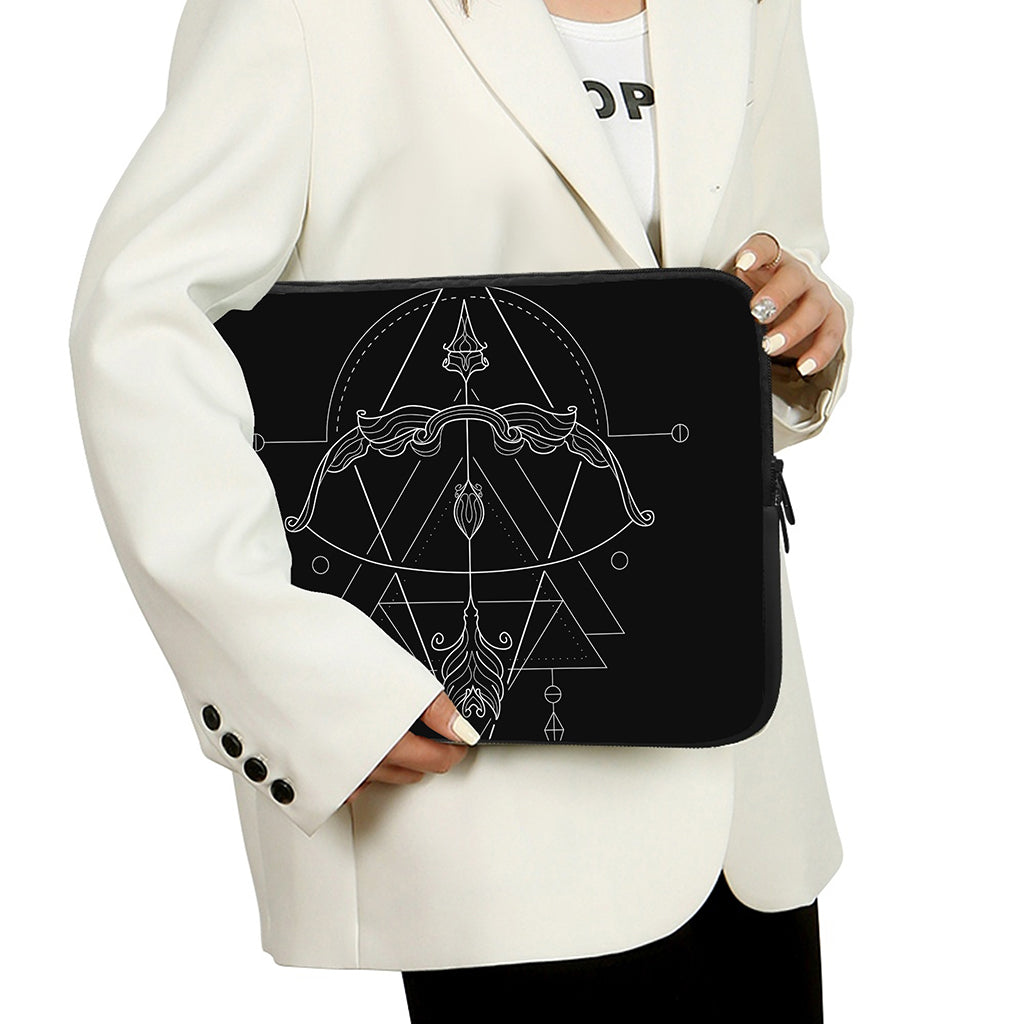 Black And White Sagittarius Sign Print Laptop Sleeve