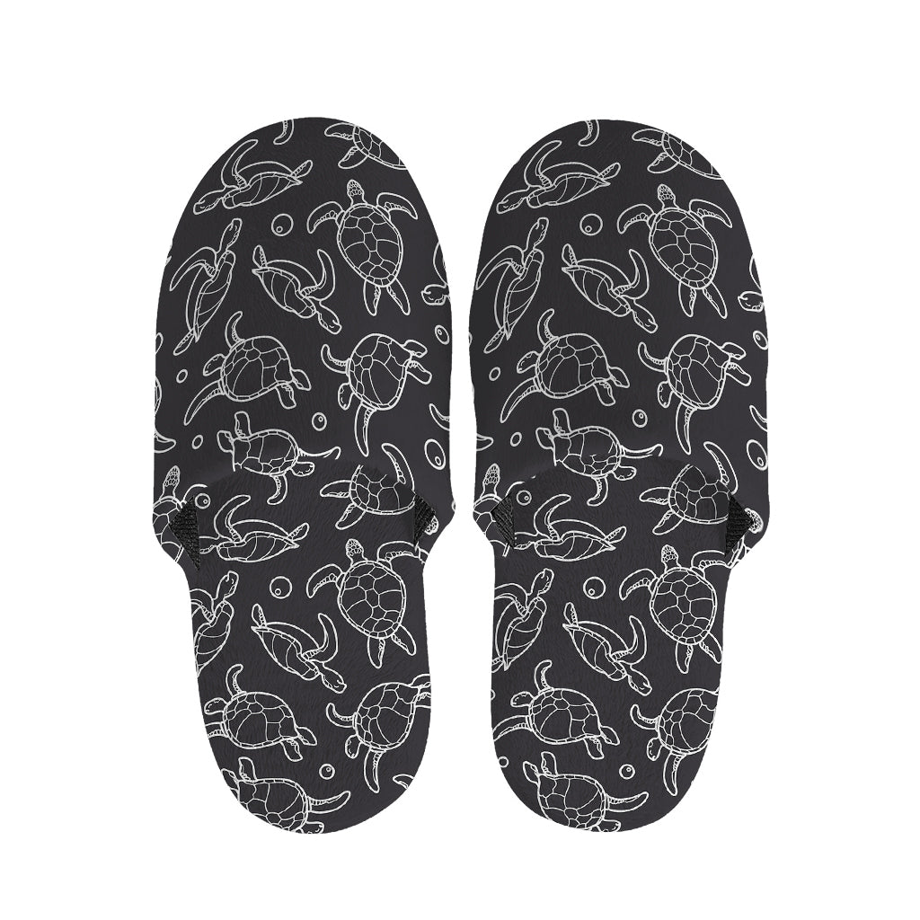 Black And White Sea Turtle Pattern Print Slippers