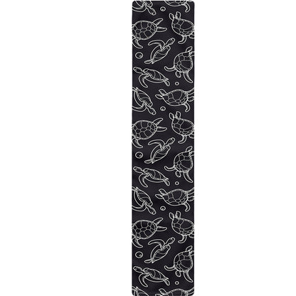 Black And White Sea Turtle Pattern Print Table Runner