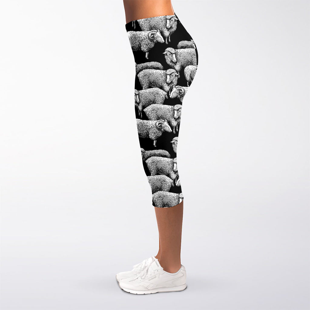 Black And White Sheep Pattern Print Women's Capri Leggings