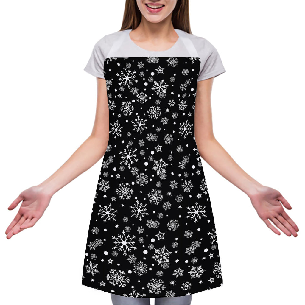 Black And White Snowflake Pattern Print Adjustable Apron