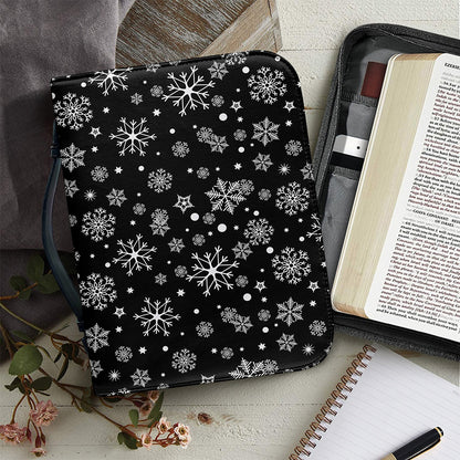 Black And White Snowflake Pattern Print Leather Bible Cover