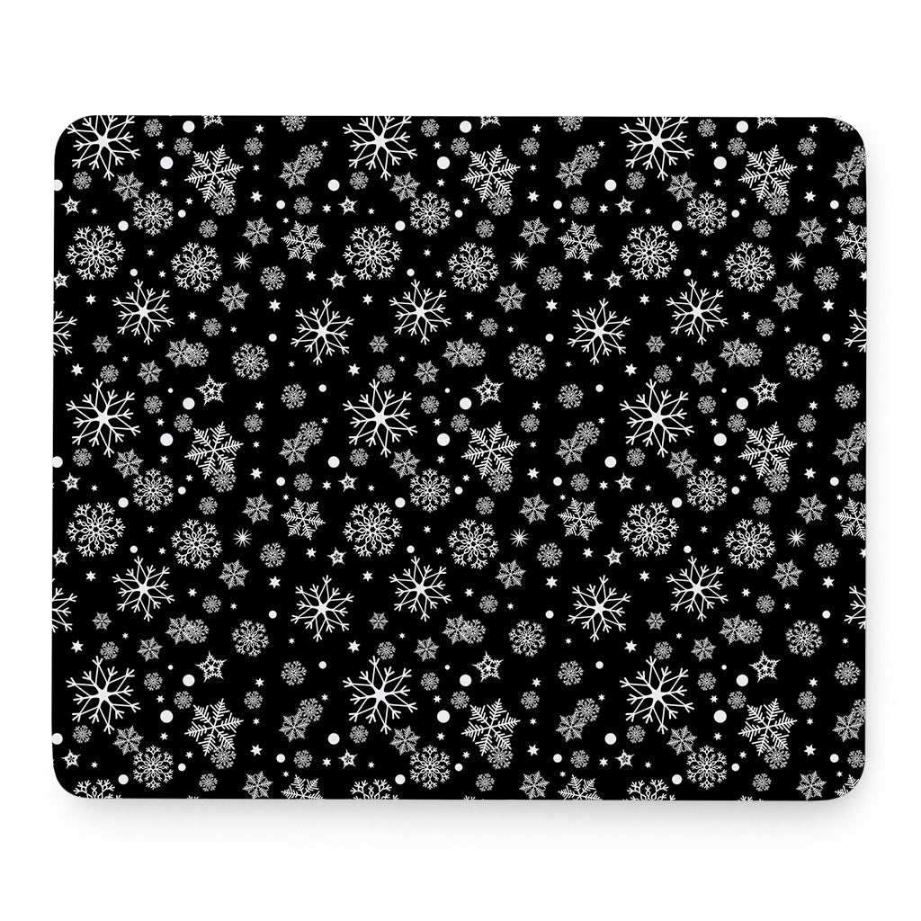 Black And White Snowflake Pattern Print Mouse Pad