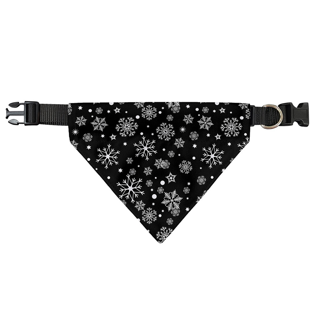 Black And White Snowflake Pattern Print Over The Collar Dog Bandana