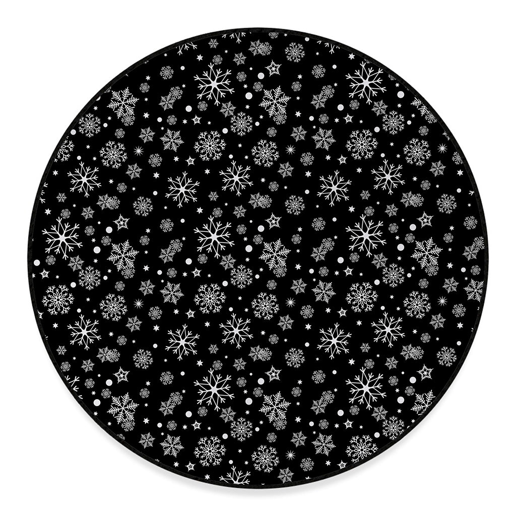 Black And White Snowflake Pattern Print Round Floor Mat