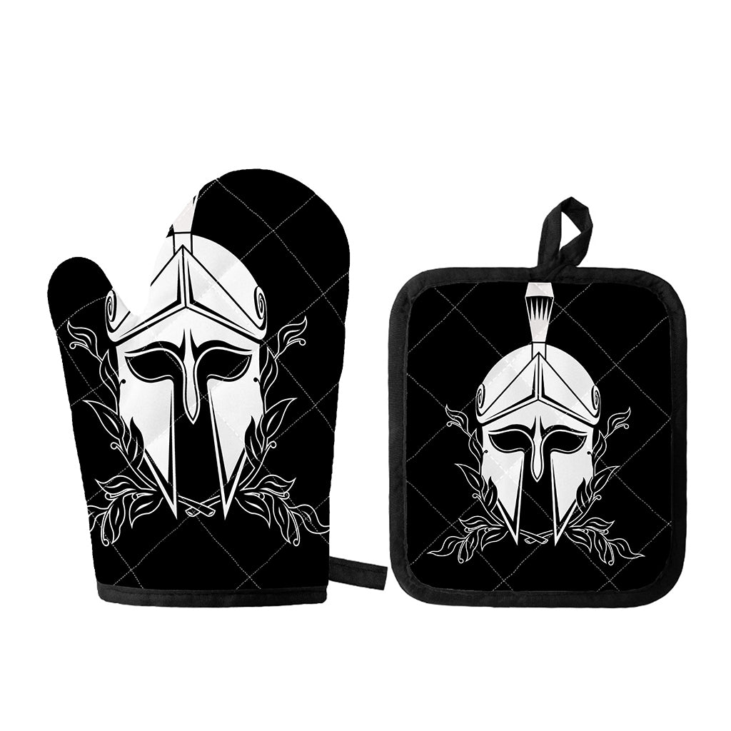 Black And White Spartan Helmet Print Oven Mitt And Pot Holder Set
