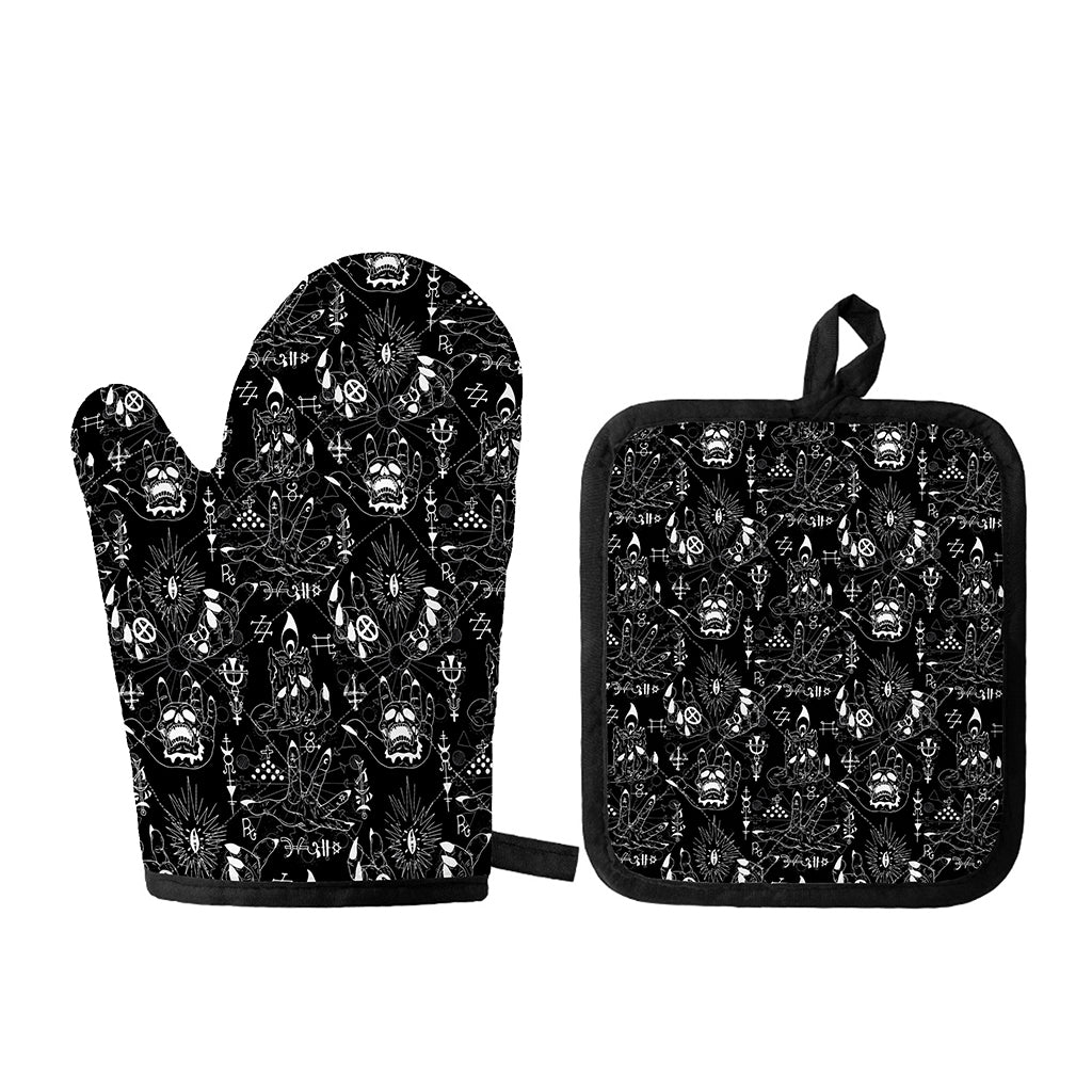 Black And White Supernatural Wicca Print Oven Mitt And Pot Holder Set