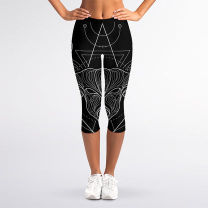 Black And White Taurus Sign Print Women's Capri Leggings