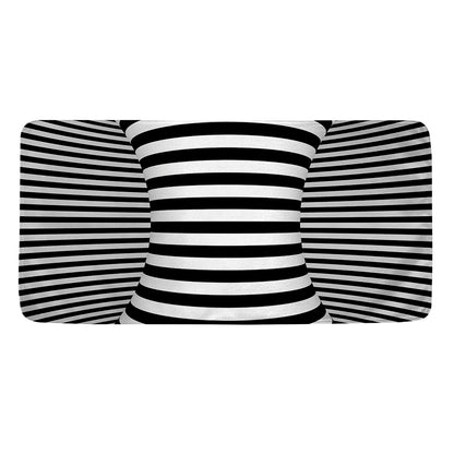 Black And White Torus Illusion Print Towel