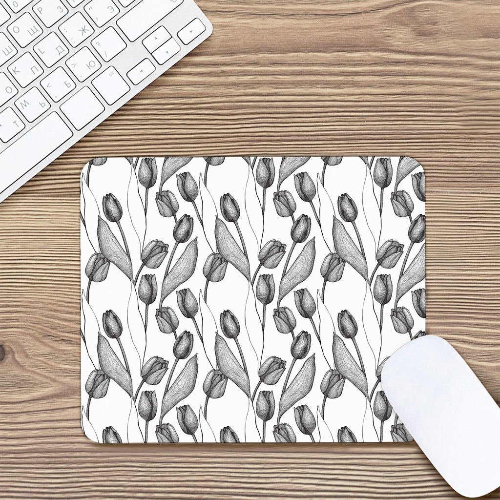 Black And White Tulip Pattern Print Mouse Pad