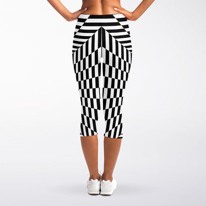 Black And White Tunnel Illusion Print Women's Capri Leggings