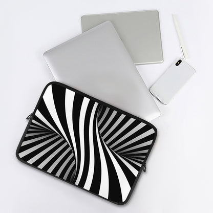 Black And White Twist Illusion Print Laptop Sleeve