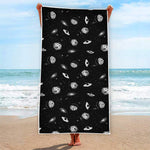 Black And White UFO Pattern Print Beach Towel