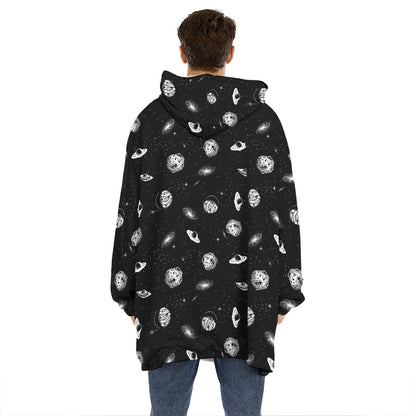 Black And White UFO Pattern Print Hoodie Blanket