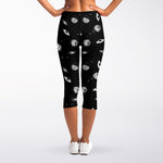 Black And White UFO Pattern Print Women's Capri Leggings