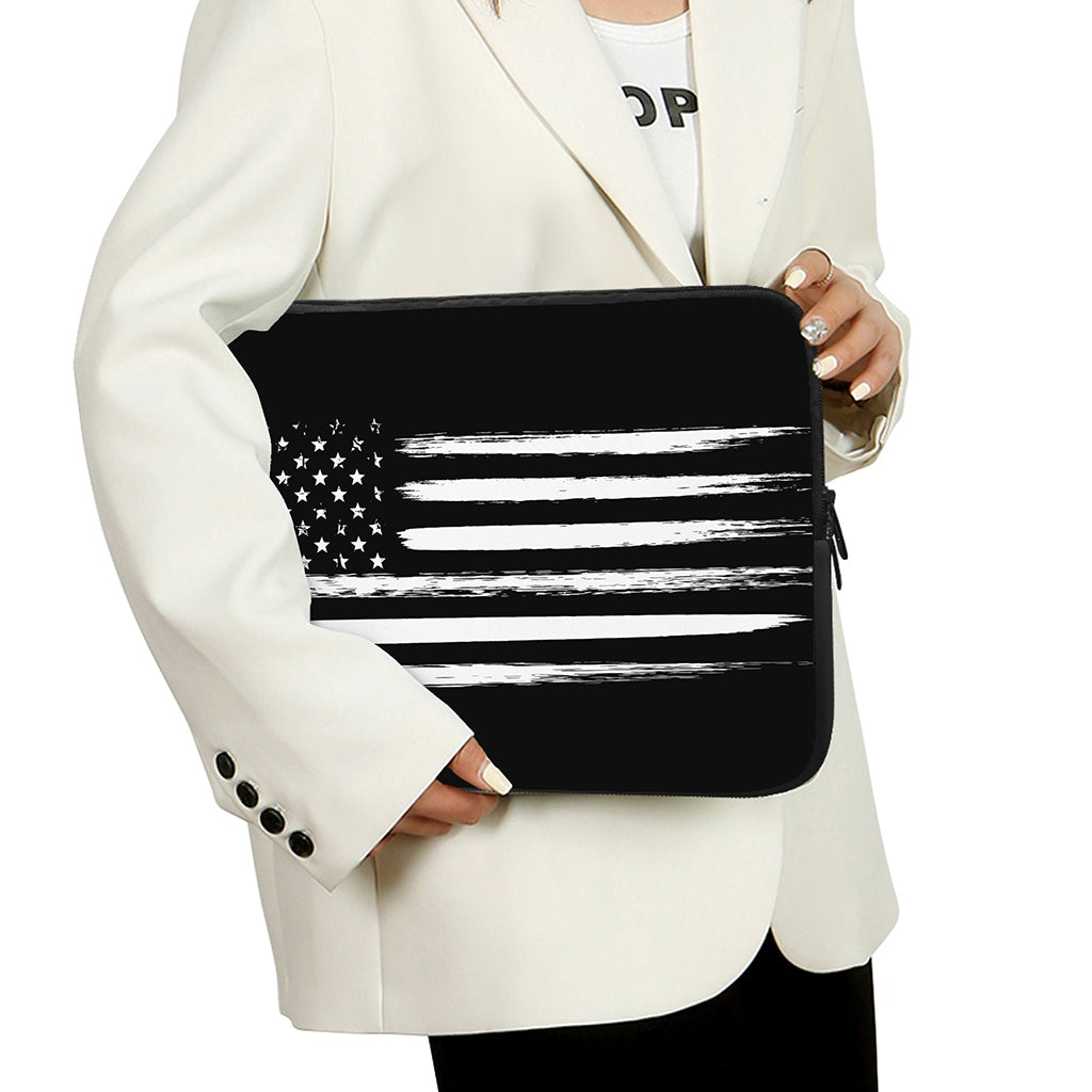Black And White USA Flag Print Laptop Sleeve