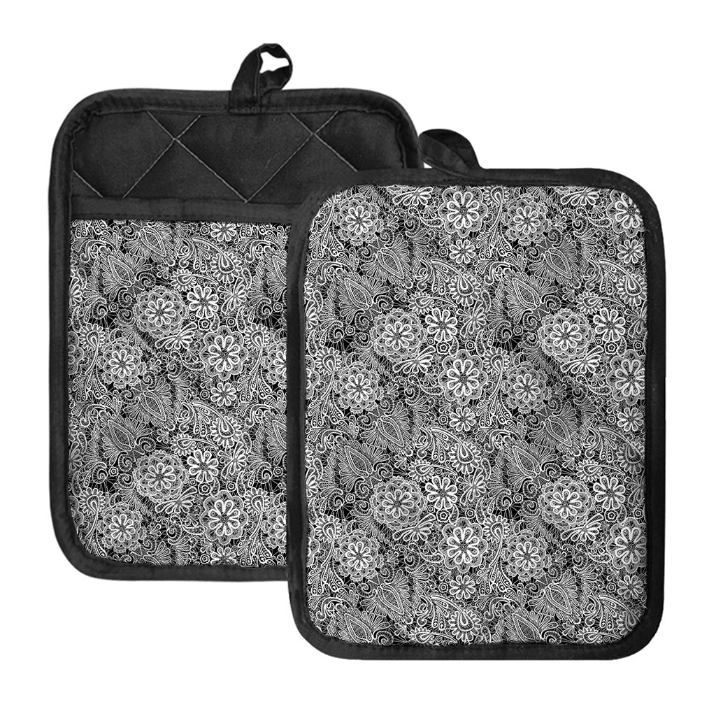 Black And White Western Flower Print Pot Holders With Pocket