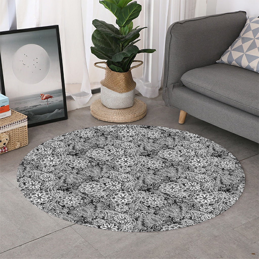 Black And White Western Flower Print Round Rug