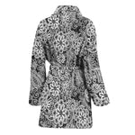 Black And White Western Flower Print Women's Bathrobe