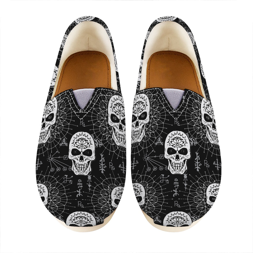 Black And White Wicca Evil Skull Print Casual Shoes