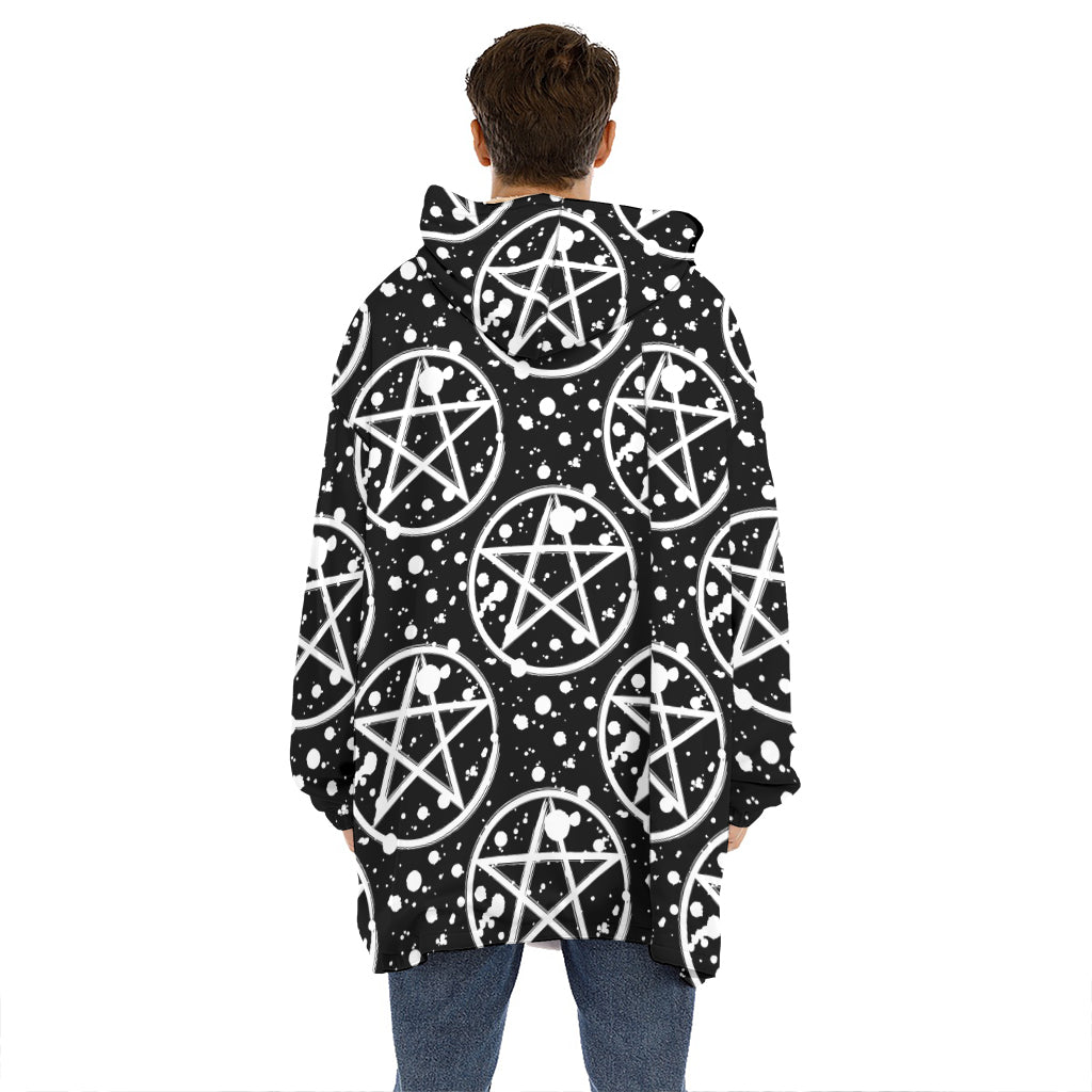 Black And White Wicca Pentagram Print Hoodie Blanket