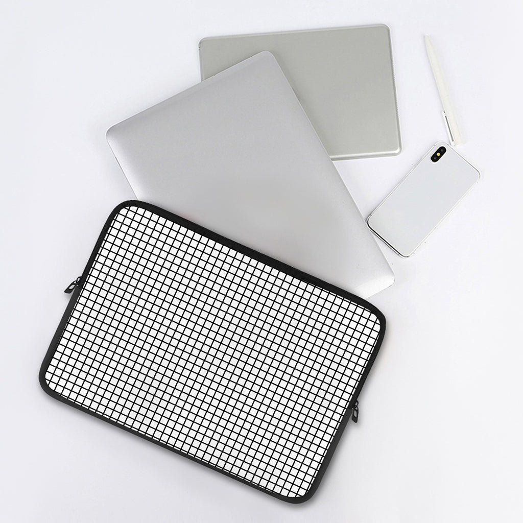 Black And White Windowpane Pattern Print Laptop Sleeve