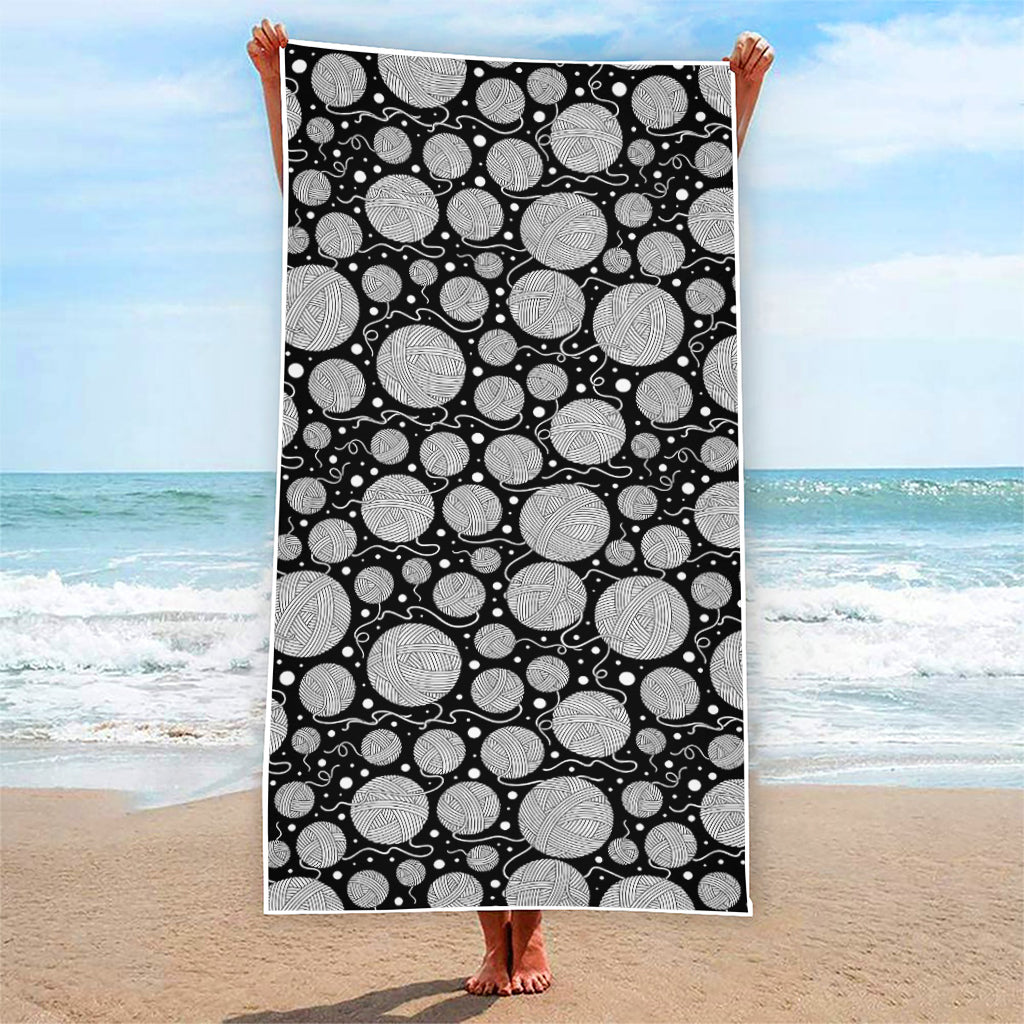 Black And White Yarn Pattern Print Beach Towel