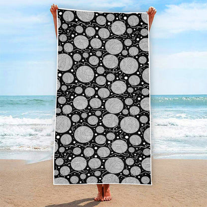 Black And White Yarn Pattern Print Beach Towel