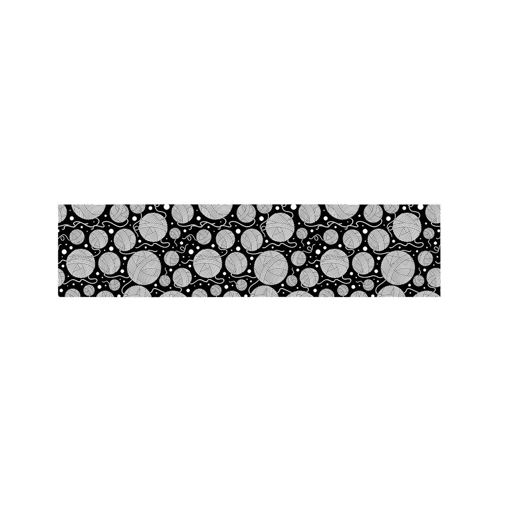 Black And White Yarn Pattern Print Bed Runner