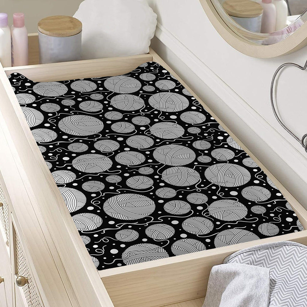 Black And White Yarn Pattern Print Changing Pad Cover