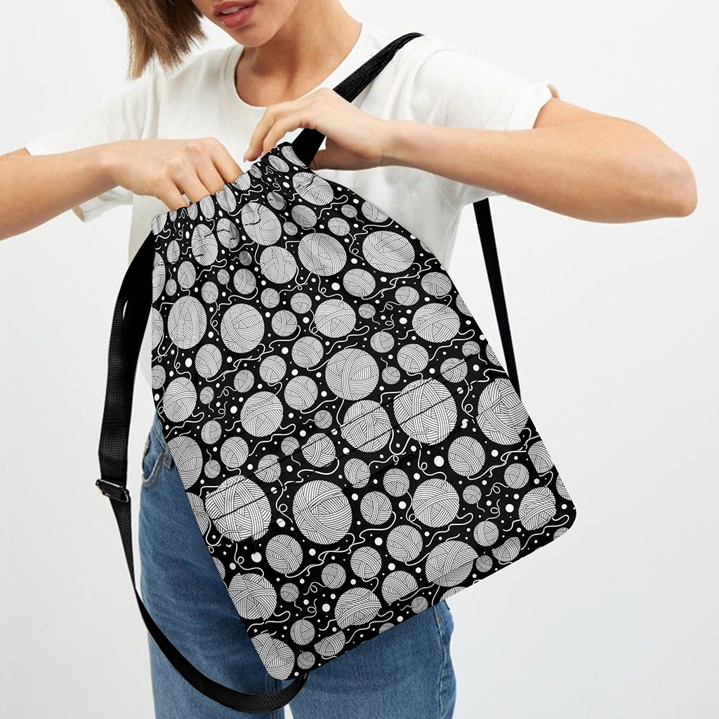 Black And White Yarn Pattern Print Drawstring Backpack