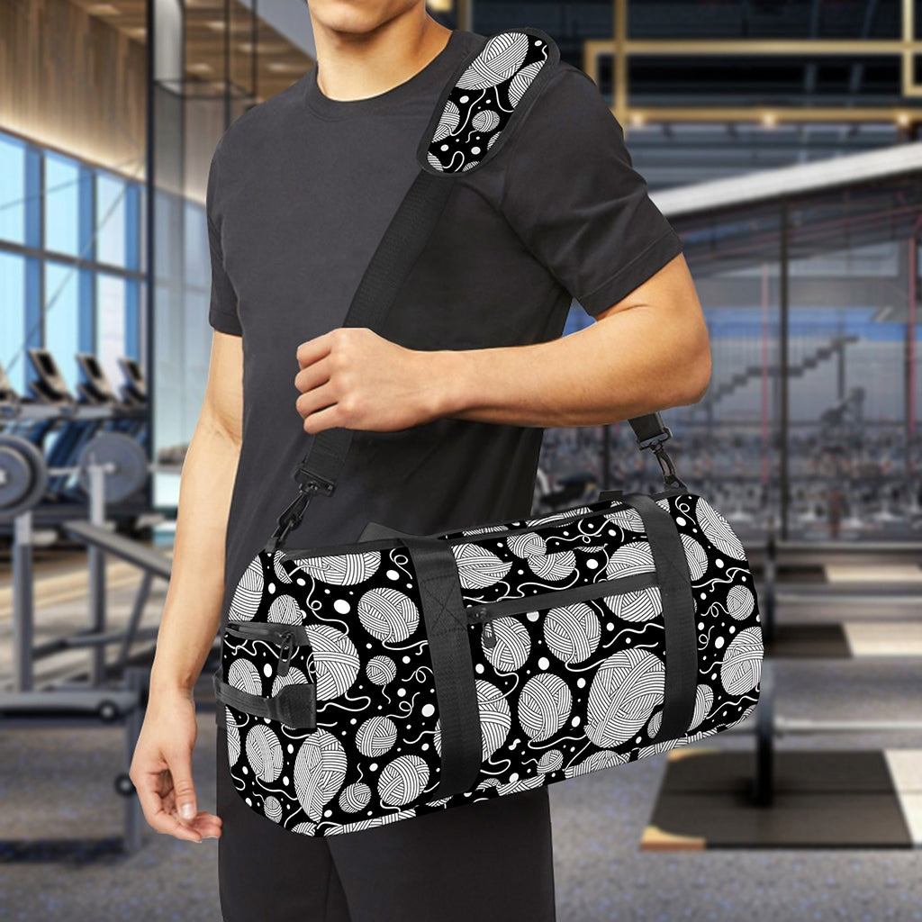 Black And White Yarn Pattern Print Gym Bag