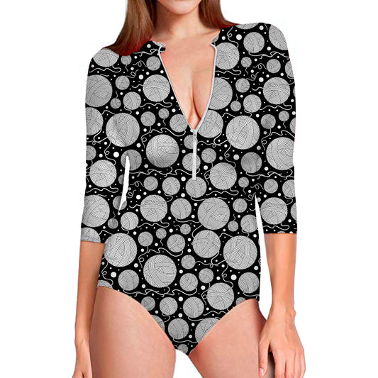 Black And White Yarn Pattern Print Long Sleeve Swimsuit